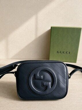Gucci Medium Blondie Shoulder Purse in Black Quilted Leather
